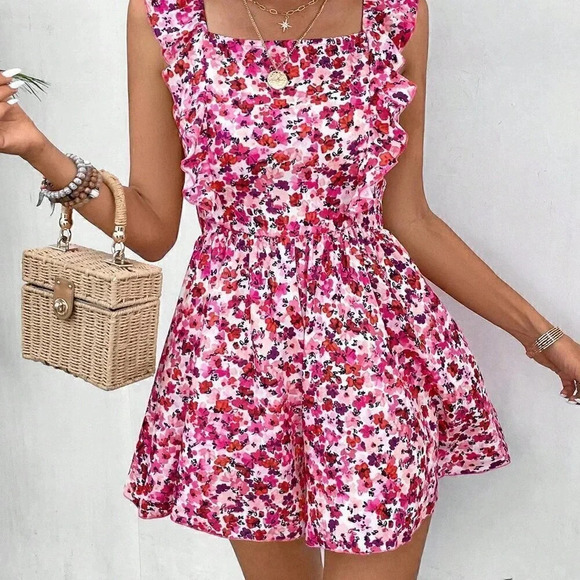 Boho Women's Backless Back Tie Leaf Edge Vacation Printed Romper Jumpsuit - Picture 1 of 6